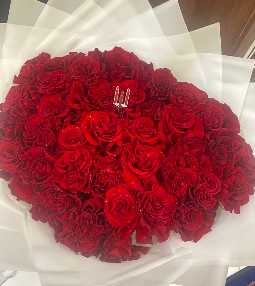 Luxury Heart-Shaped Rose Bouquet - 4
