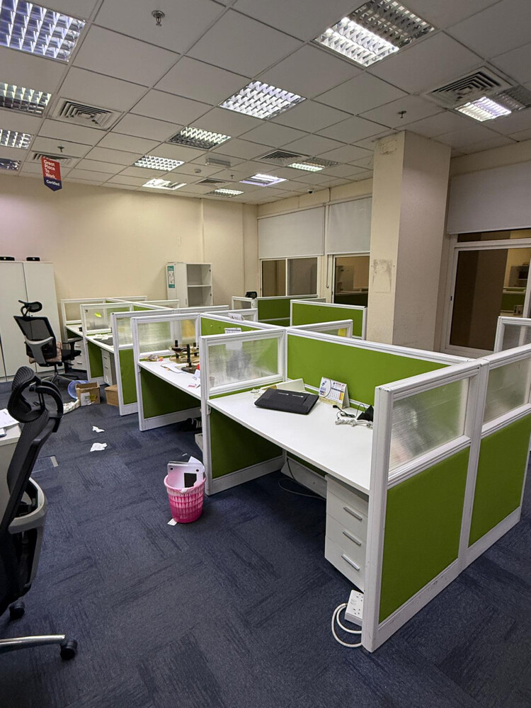 used workstation for sell-74456895 - 1
