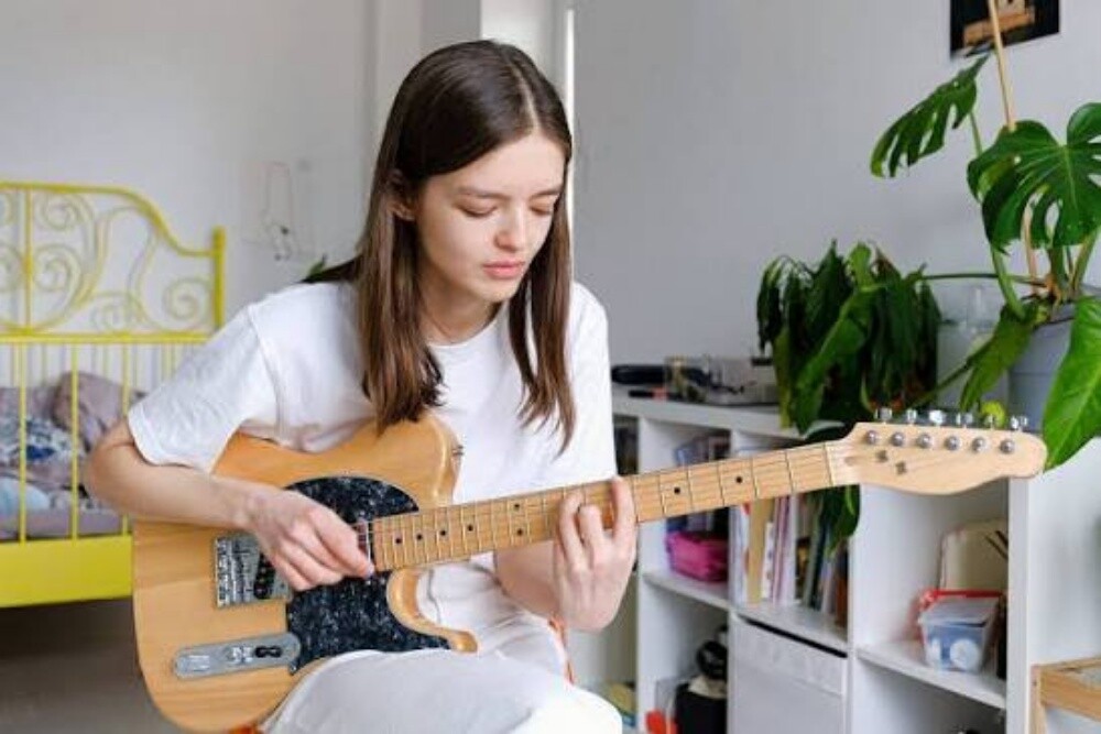 GUITAR LESSONS - 3