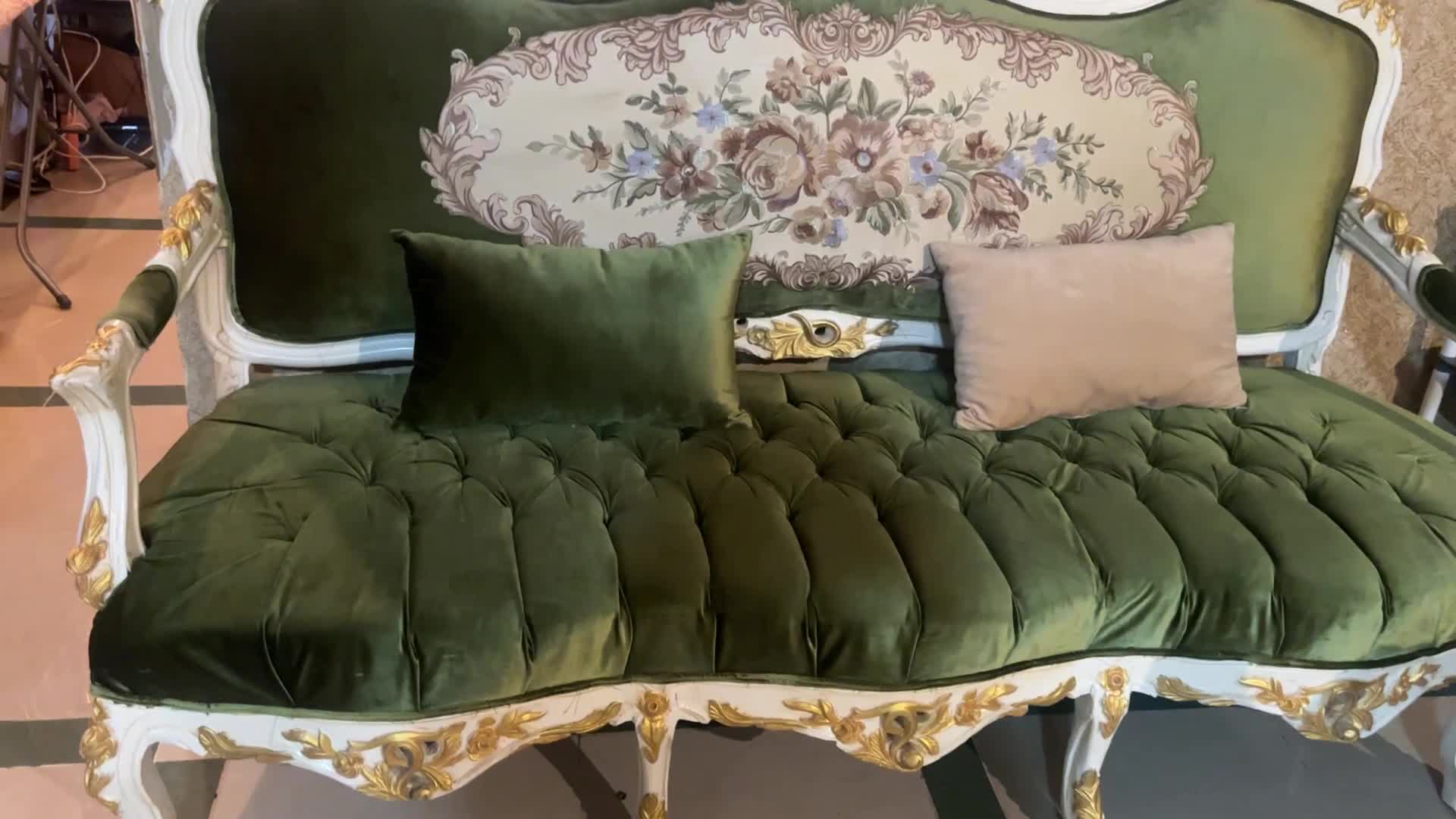 vintage green armchair  - 4