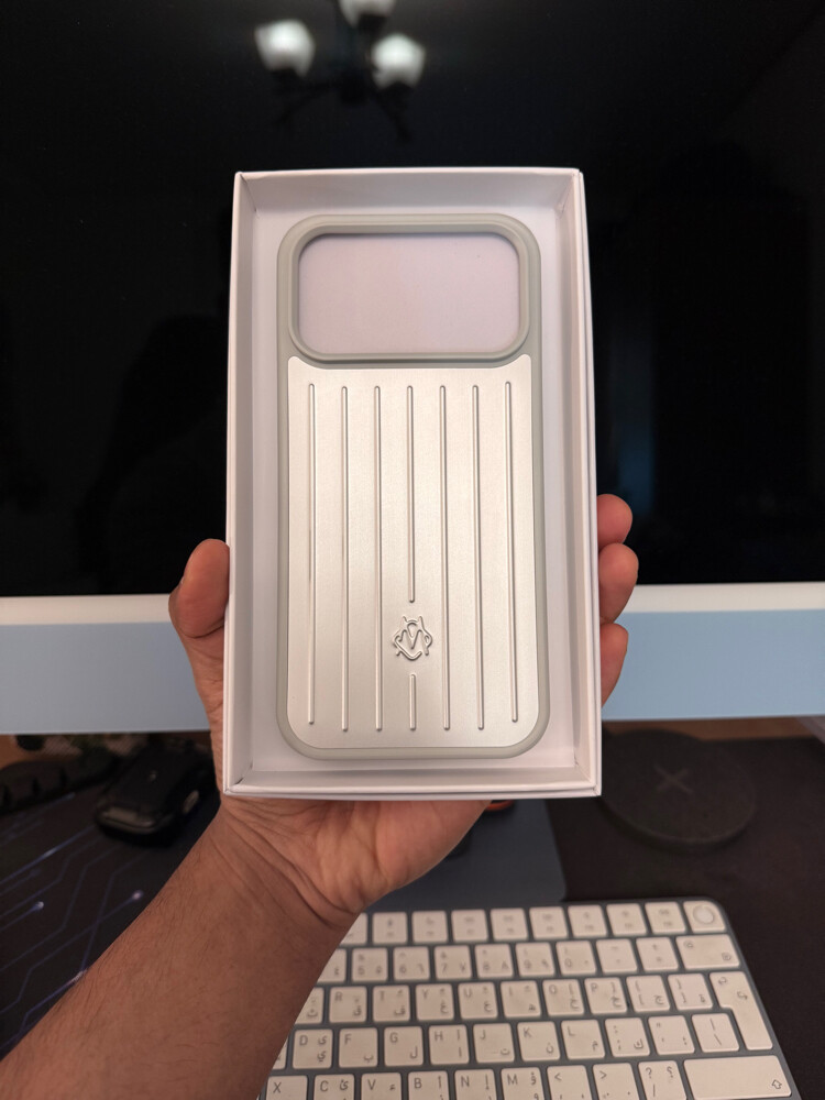 iPhone 17 Pro Max Aluminium Cover - 2