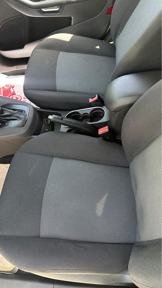 Car ford fiesta  - 7