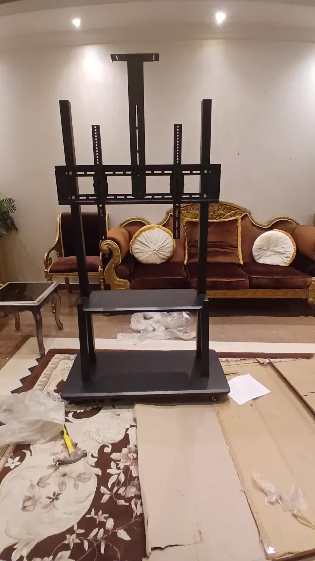 حامل تلفزيون مع عربة يمكن استخدام - 1