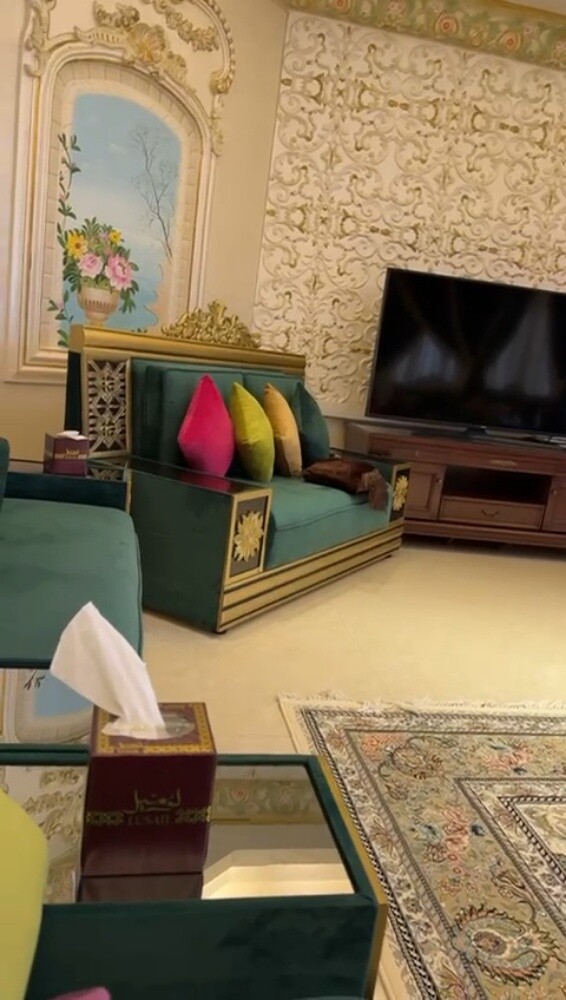 كنب عربي فاخر مستعمل بحالة ممتازة - 2