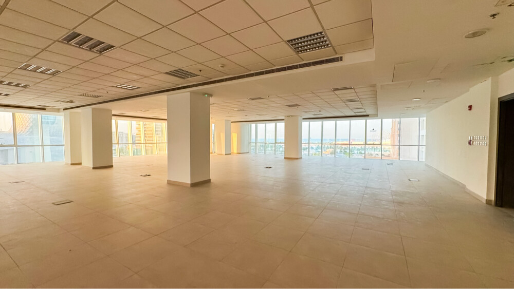 Office for Rent in Lusail.  - 11