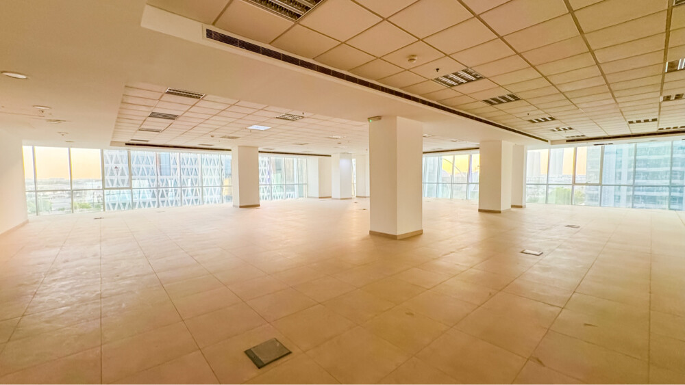 Office for Rent in Lusail.  - 9