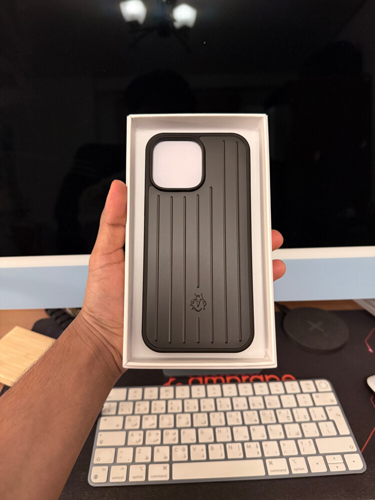 iPhone 16 Pro Max Aluminium Cover - 2