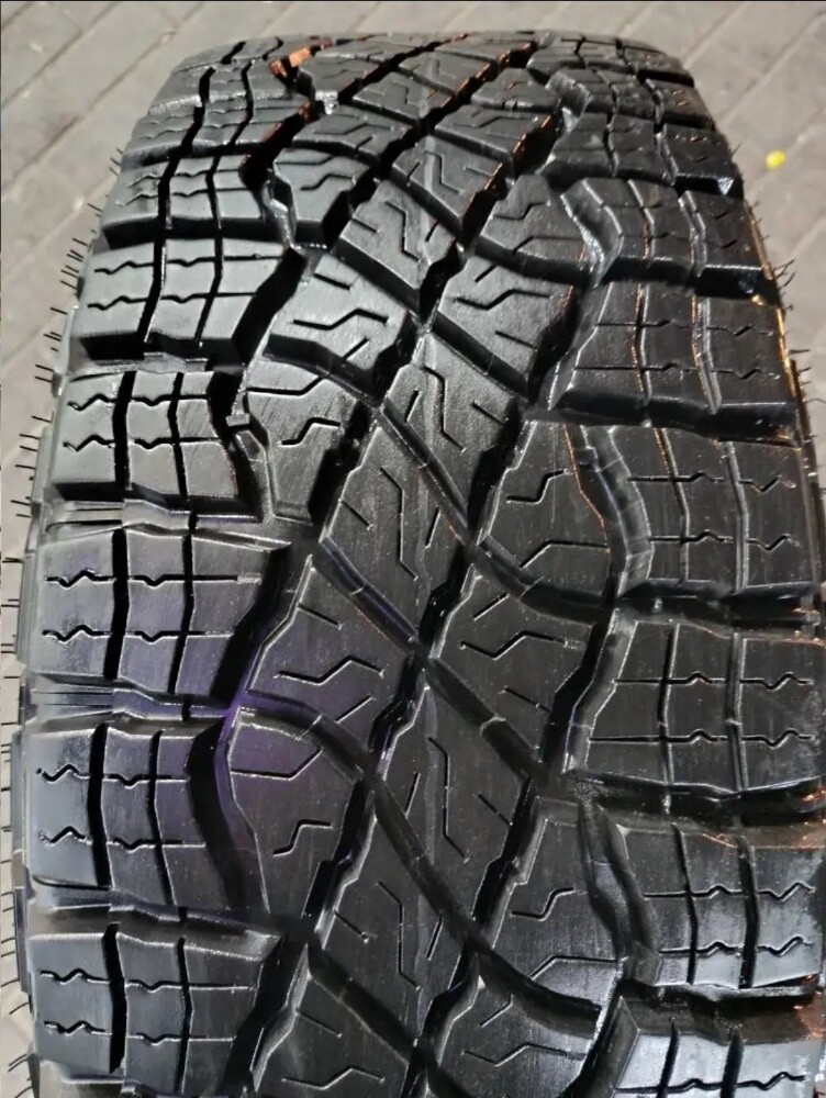 275/65/18"Goodyear tyre - 1