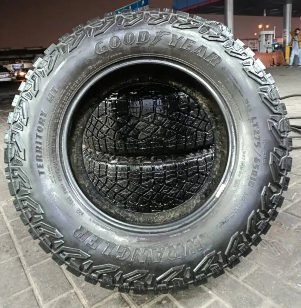 275/65/18"Goodyear tyre - 6