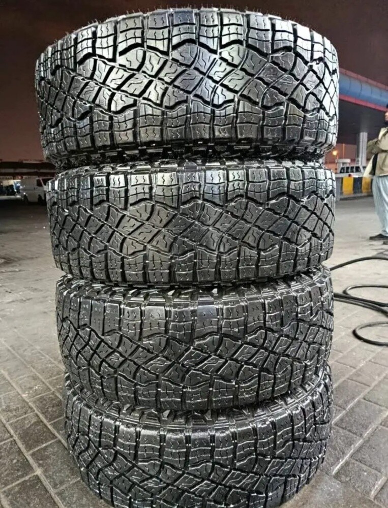275/65/18"Goodyear tyre - 3