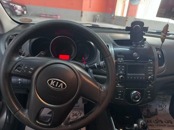 Kia Cerato Koup 2011 - 1