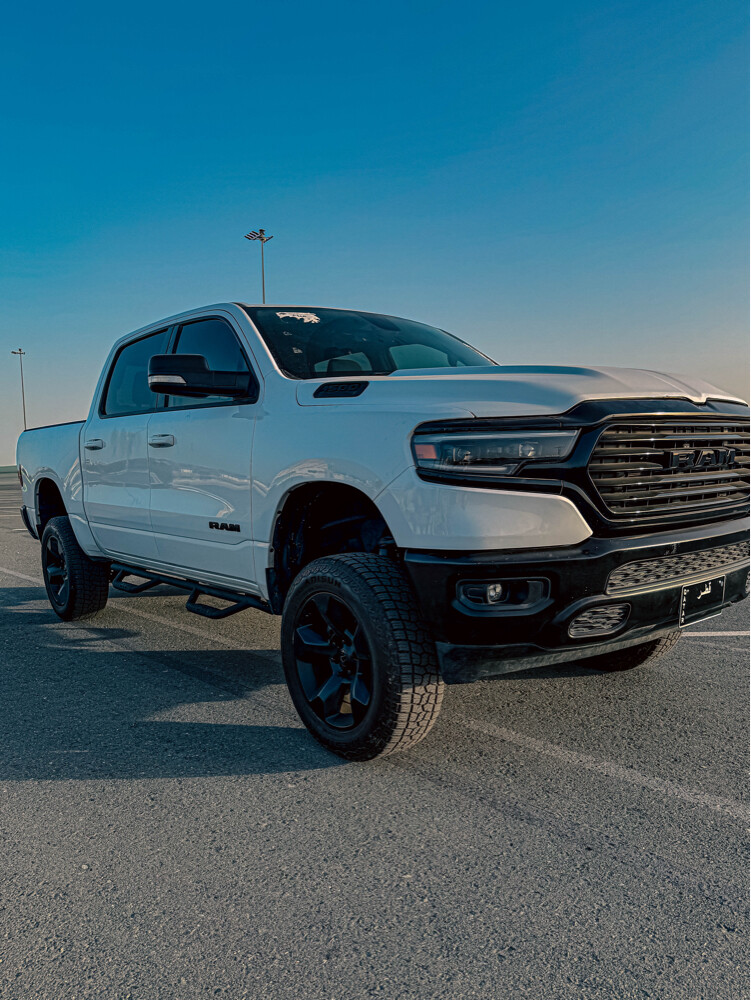 RAM 1500 5.7 hemi - 2