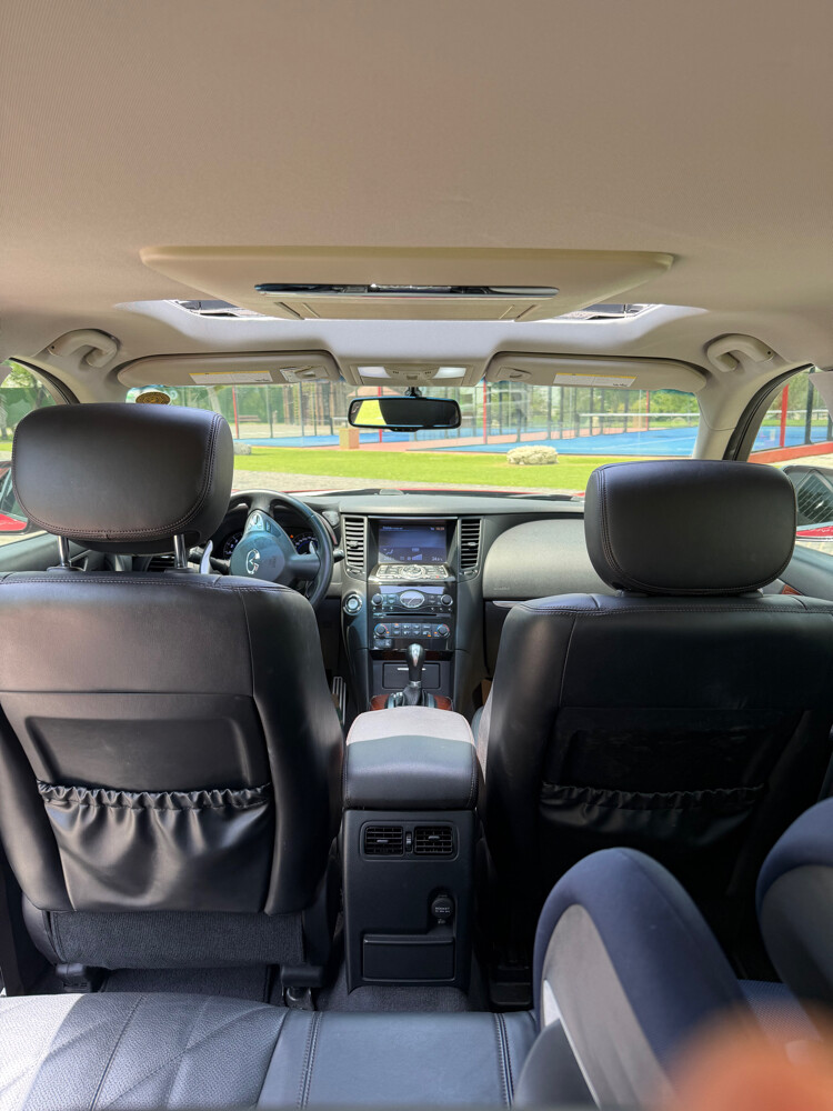 Infiniti QX70S v8 5.0l - 8