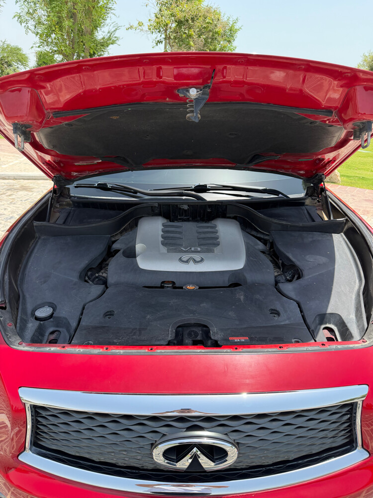 Infiniti QX70S v8 5.0l - 10