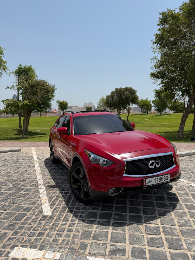 Infiniti QX70S v8 5.0l - 3