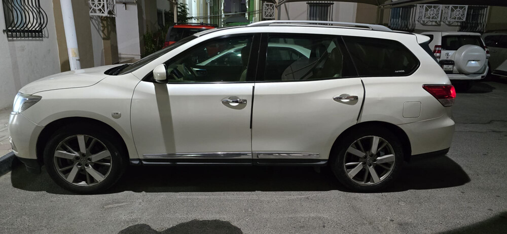 NissanPathfinderFamilySUV for sale - 2