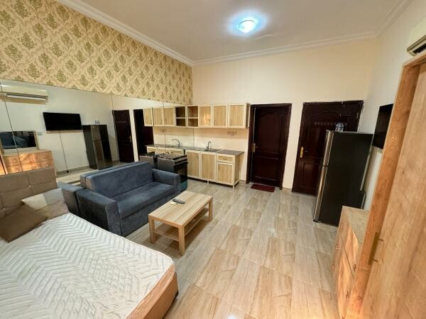 FullyFurnished Studio Include bills - 5