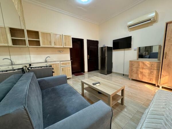 FullyFurnished Studio Include bills - 4