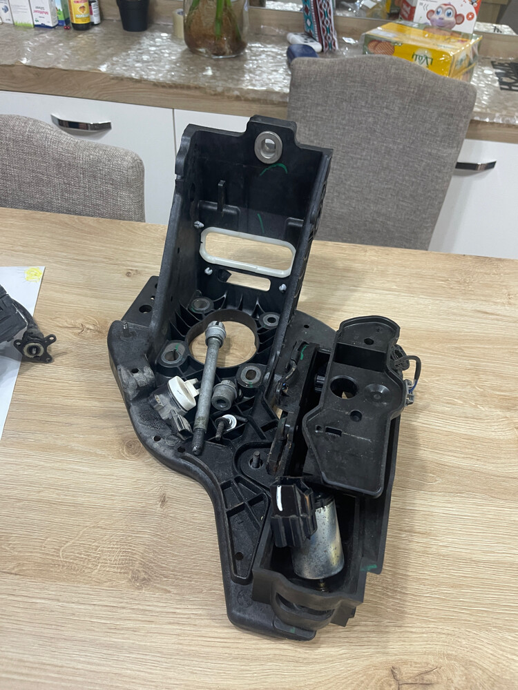 brake and petrol pedals - 4
