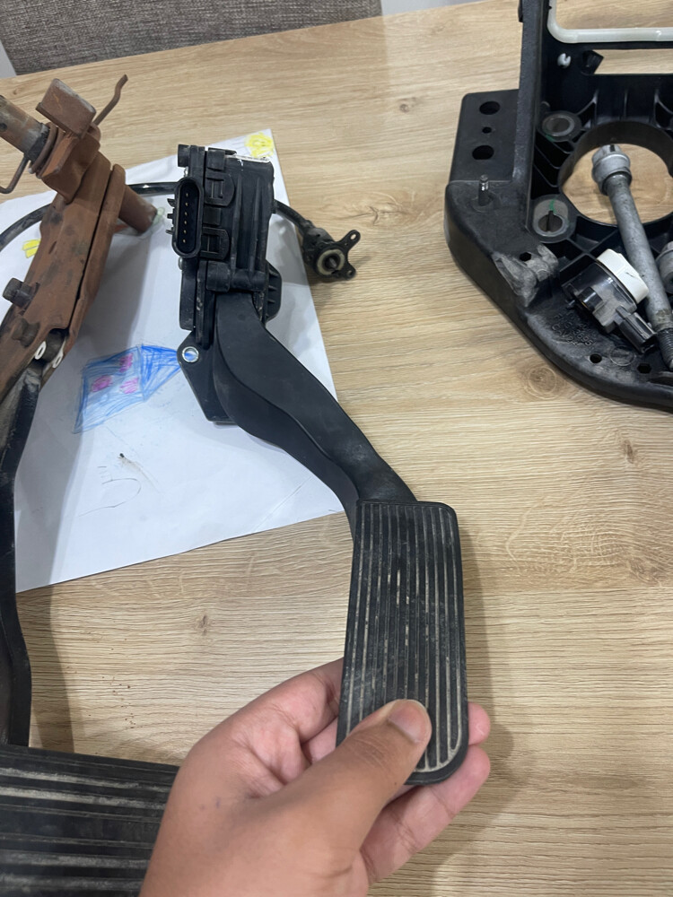 brake and petrol pedals - 2