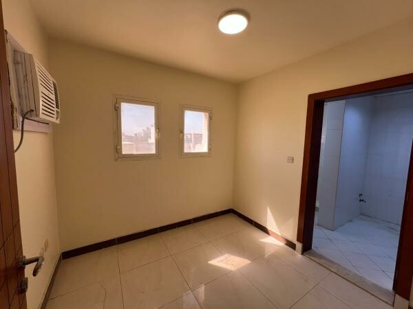 Villa for Rent in Compound - 5