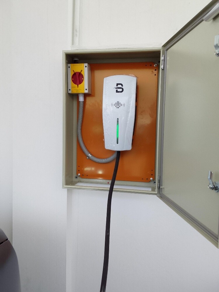 ROX BYD tasla charge installation - 5