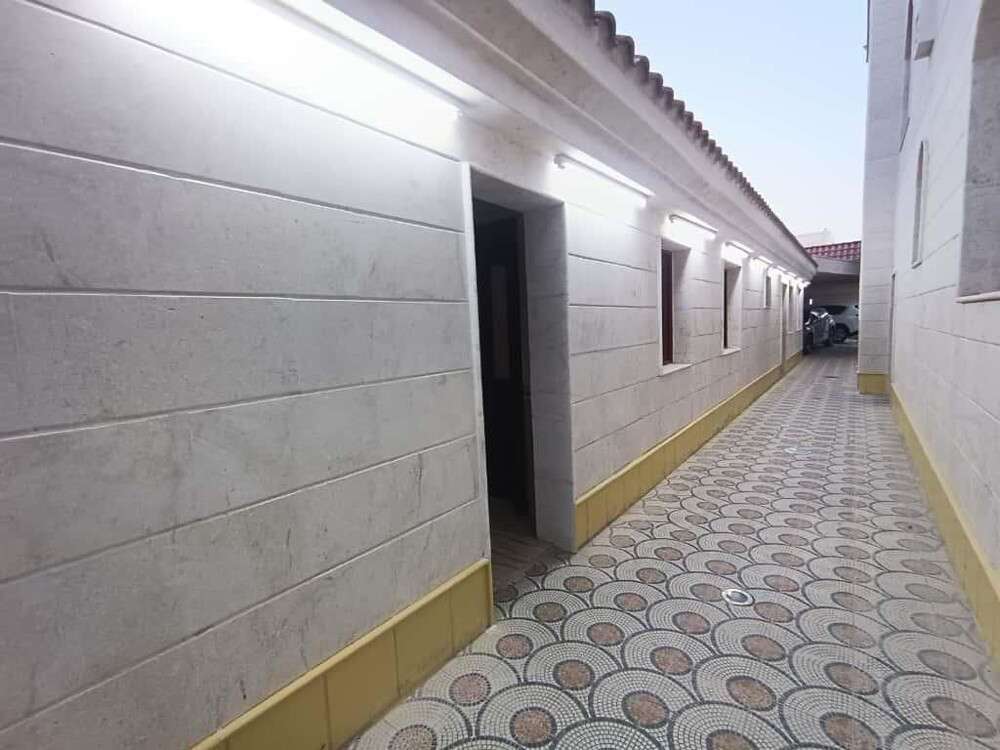للبيع فيلا راقيه في عين خالد  - 4
