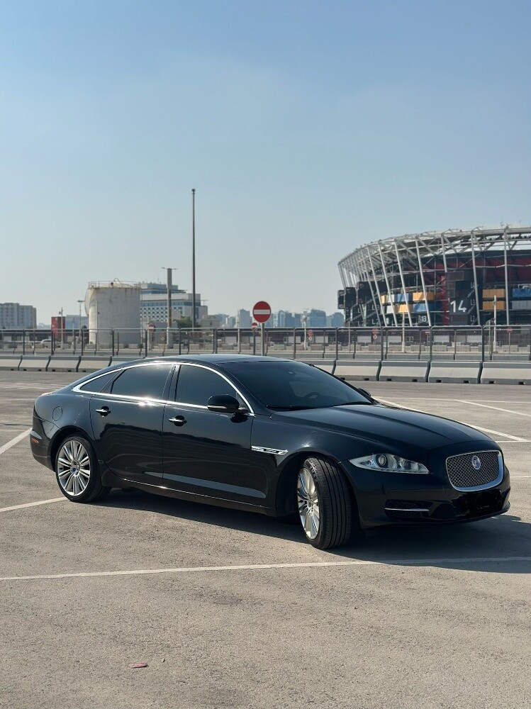 Scrap Parts for Jaguar XJV8 2010 - 1