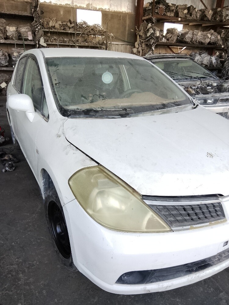 Nissan Tida 2008 - 2