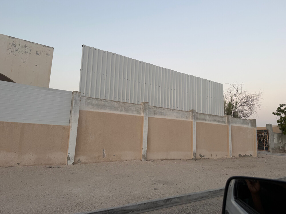 محمد يقوم بجميع أعمال الحدادة - 2