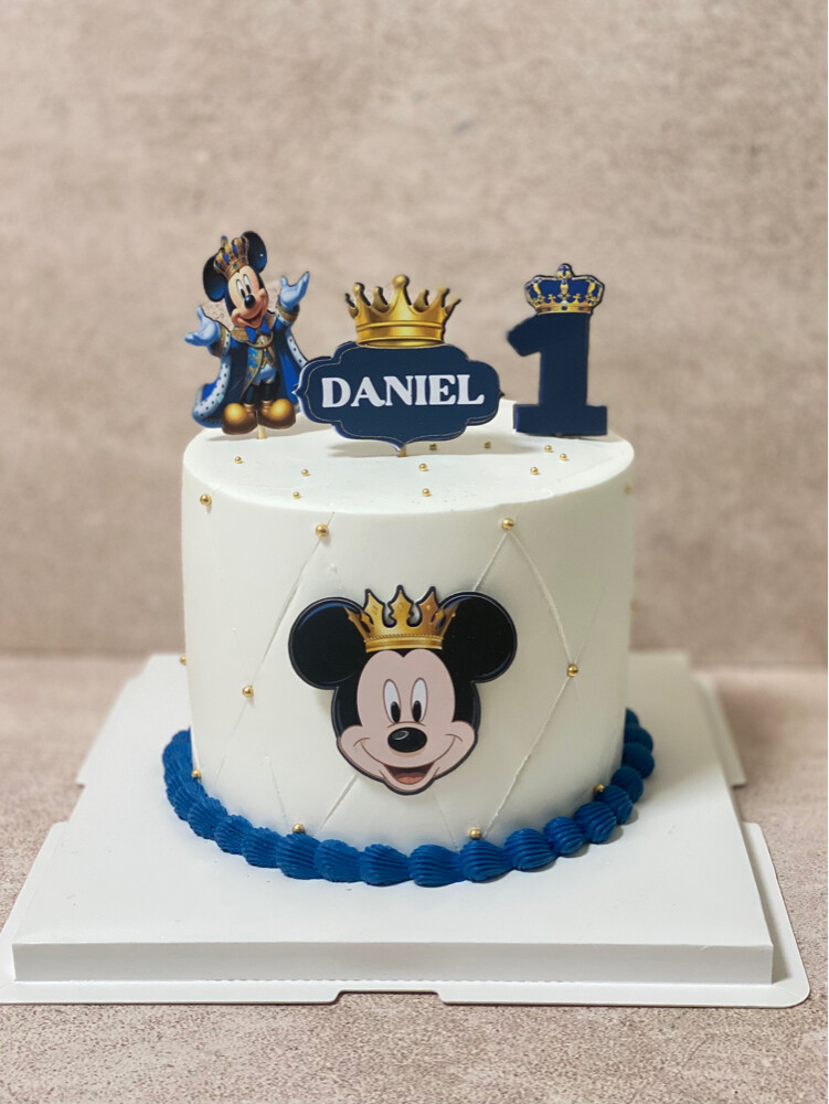 customized Cakes - 16