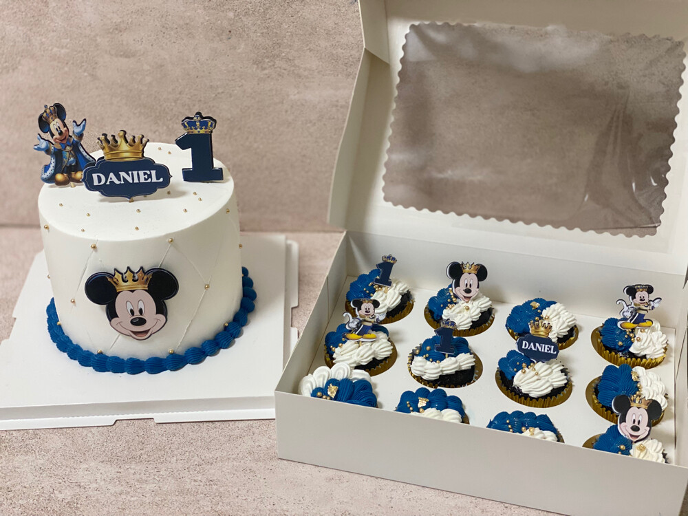 customized Cakes - 17