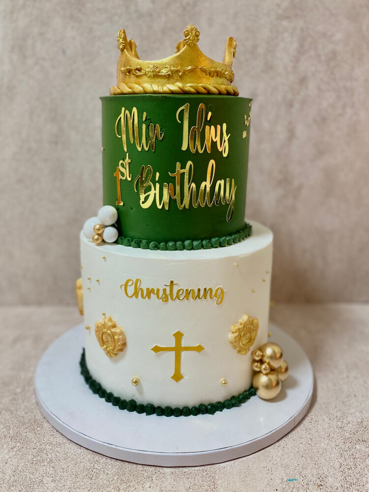 customized Cakes - 12