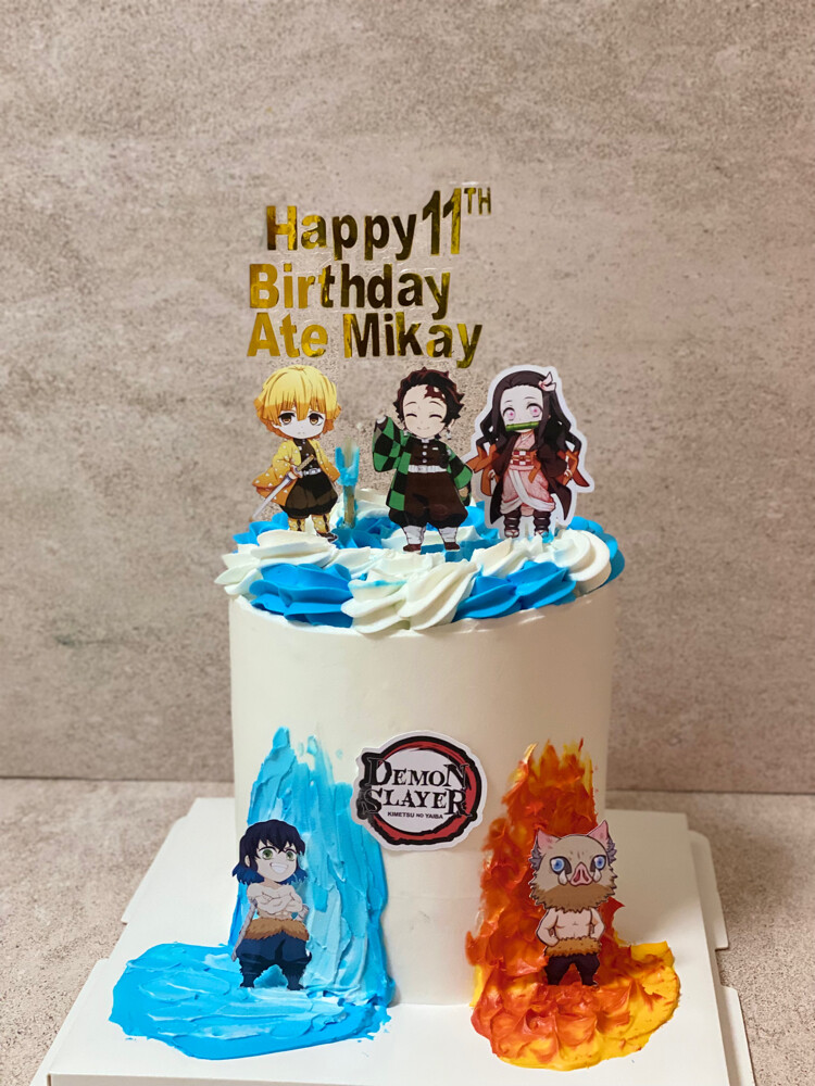 customized Cakes - 23