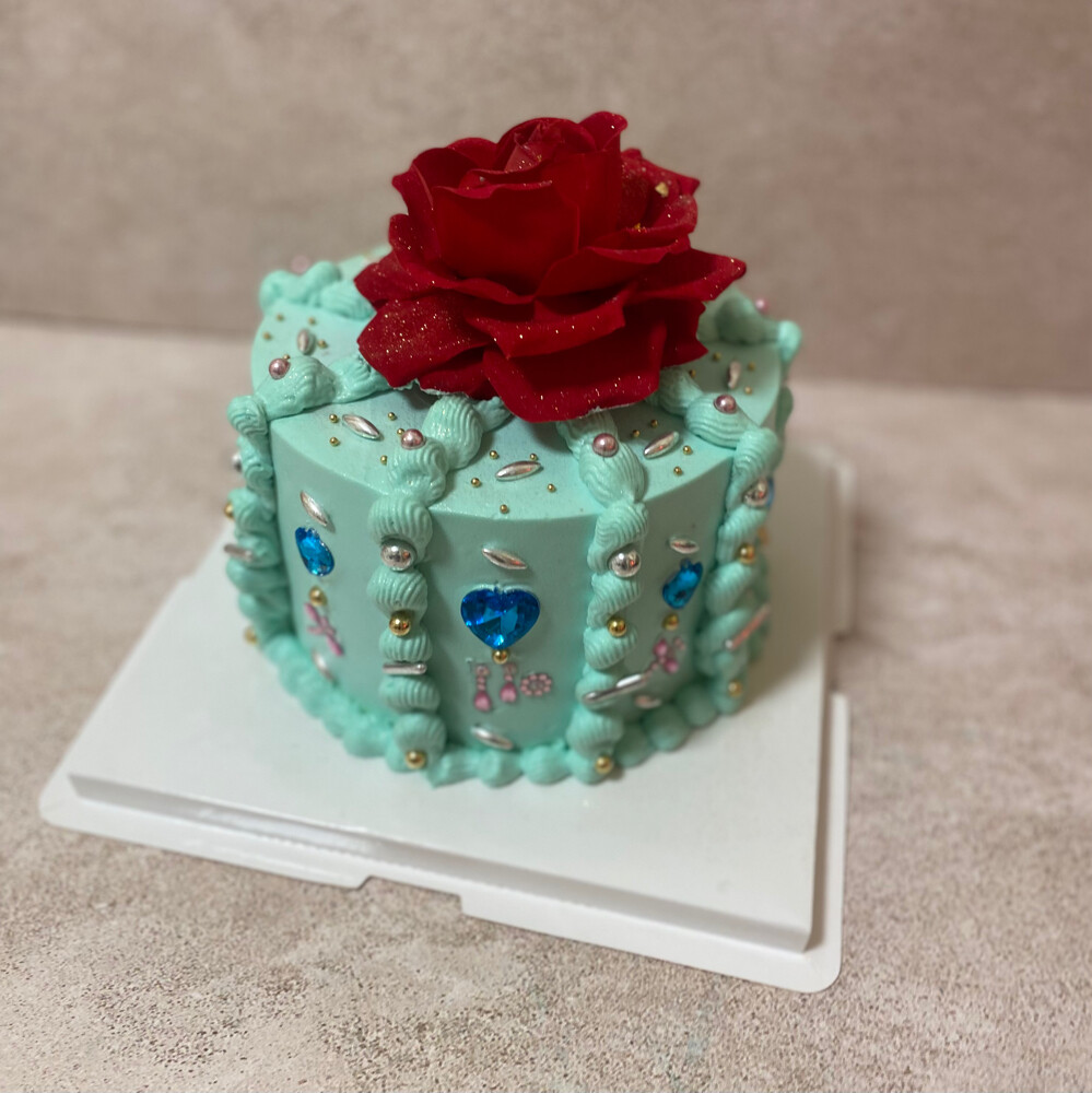 customized Cakes - 21