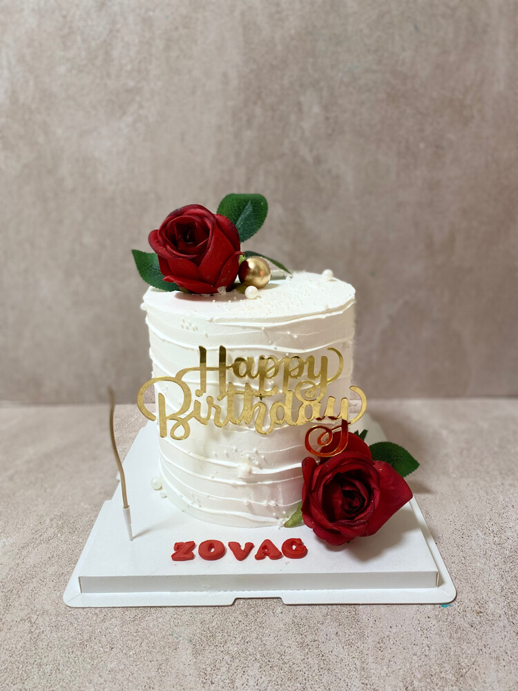 customized Cakes - 11