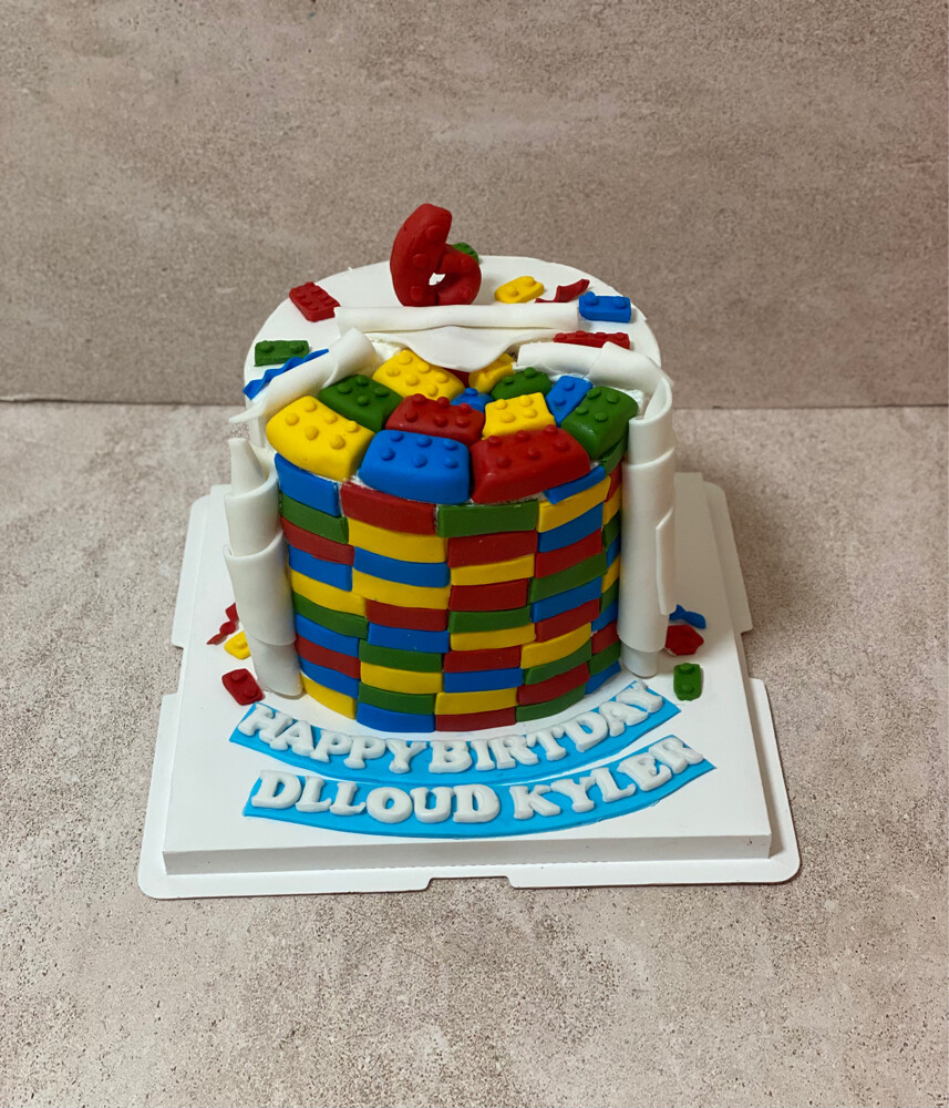 customized Cakes - 26