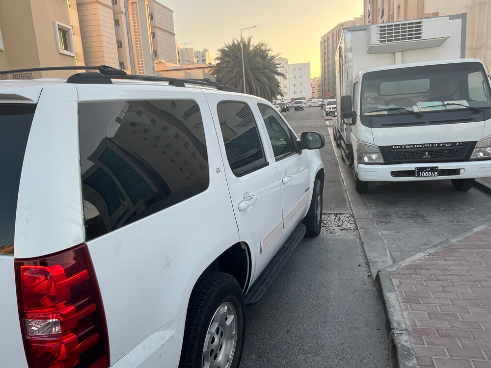 Chevrolet Tahoe - 4