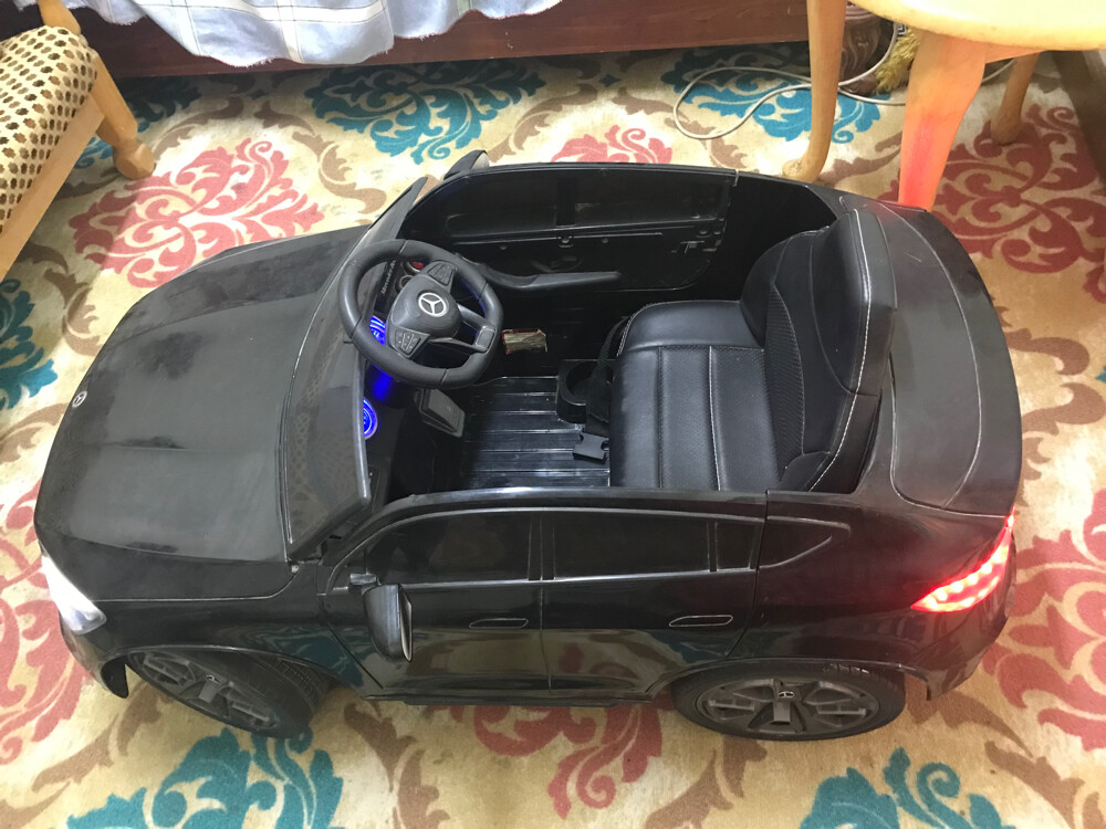 Mercedes car for kids - 1