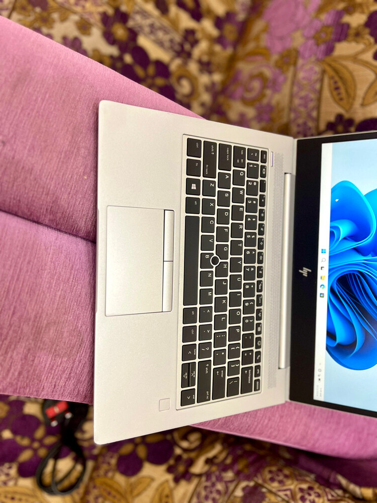 Hp core i5 8th generation new logo  - 5