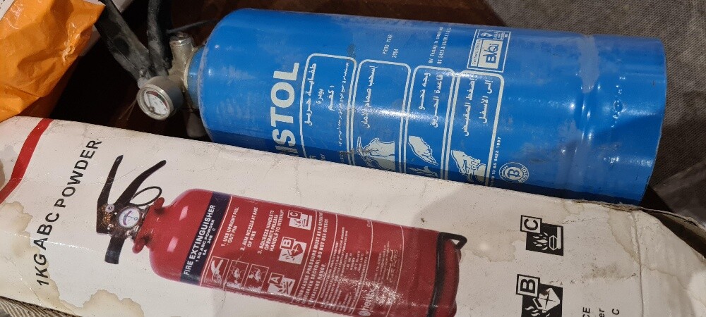 fire extinguisher for car - 1
