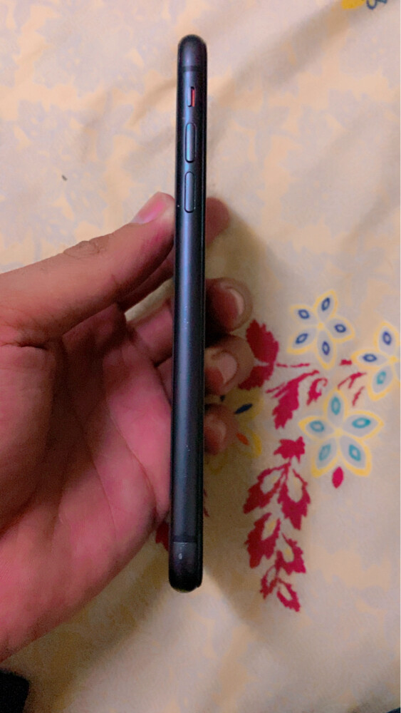 i phone 11  - 3