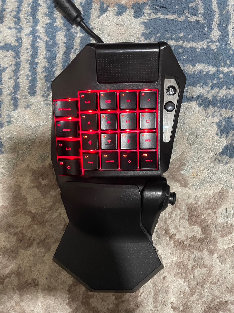 HORI CONTROLLER KEYBOARD*LIKE NEW* - 1