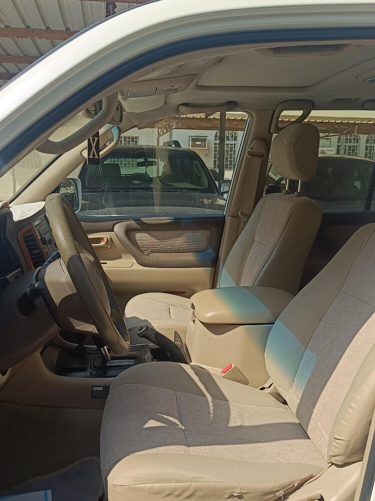 Land Cruiser - 4