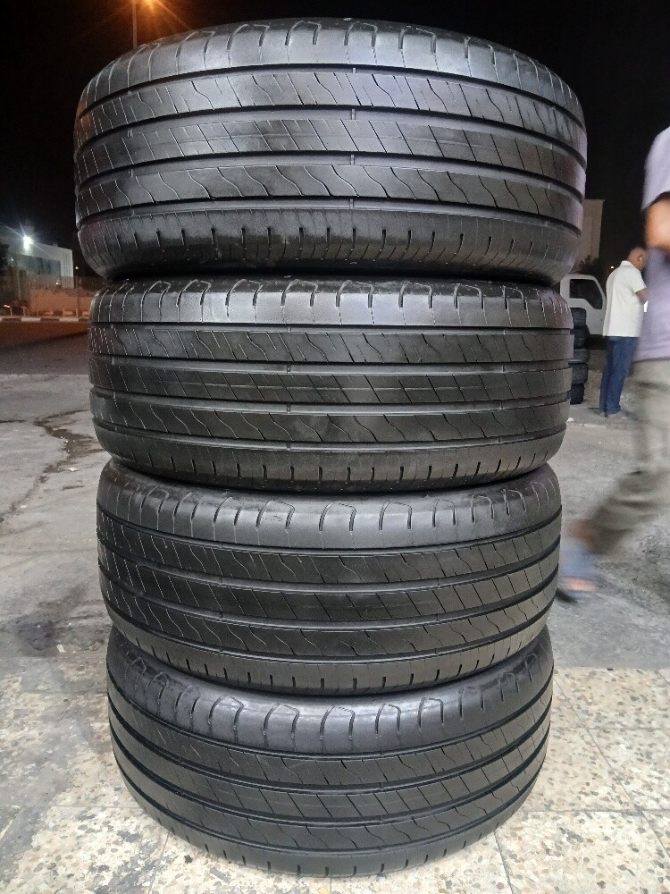 275/50/R21.Goodyear Brand - 7