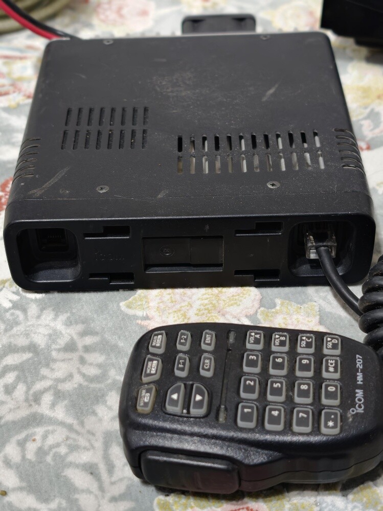 iCOM radio screen not available - 1