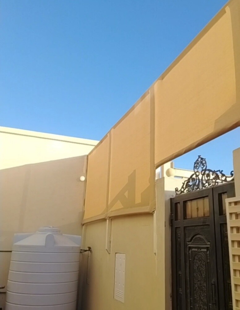 ساتر قماش وخشب بلاستيك ومظلات - 1