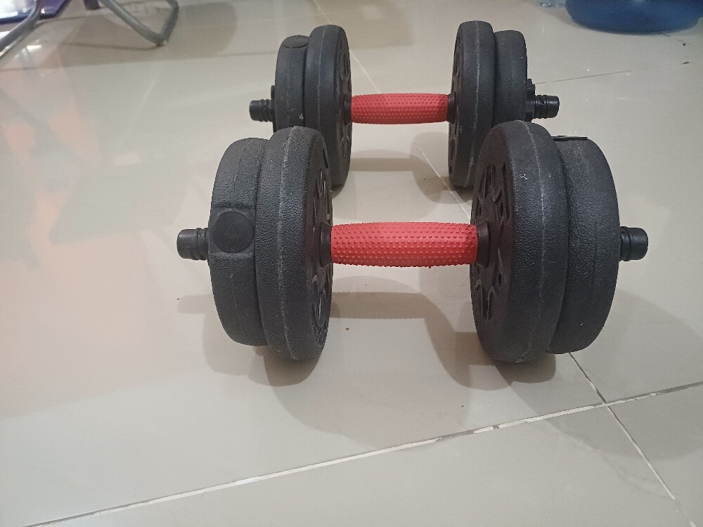 dumbells each 5 kgs wait adjustable - 1