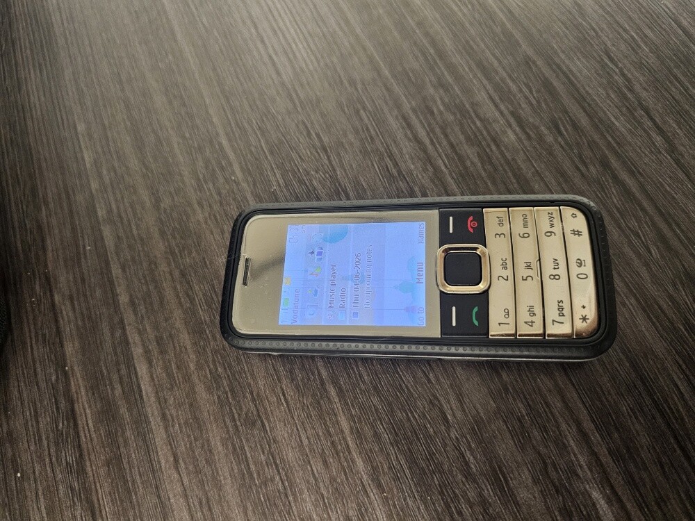 Nokia 7310c Supernova - 3
