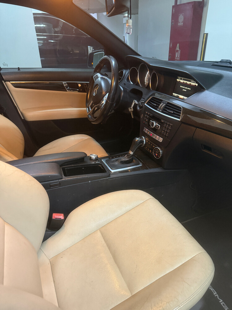 Mercedes C300 full options - 3